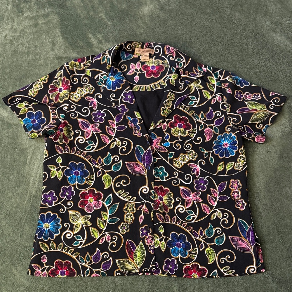 Notations Floral Funky Vintage top